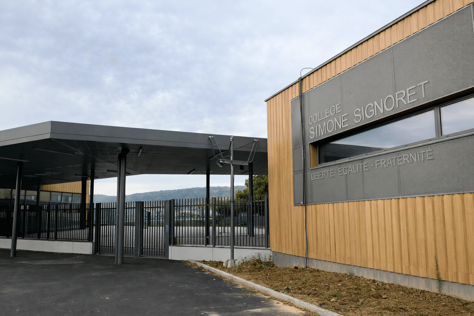 VLopes-Clim-College-Simone-Signoret-Reference