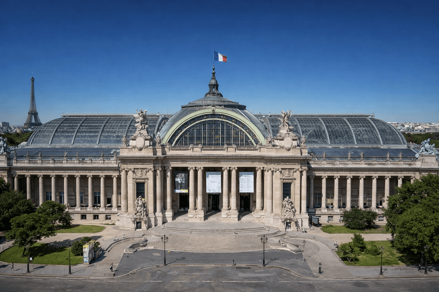 VLopes-Clim-Reference-Grand-Palais-monument-historique-et-un-important-centre-dexpositions-et-evenements-a-paris
